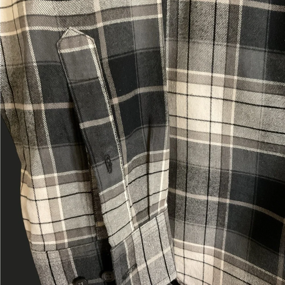 Men’s Banana Republic Plaid Shirt - Black and Cream